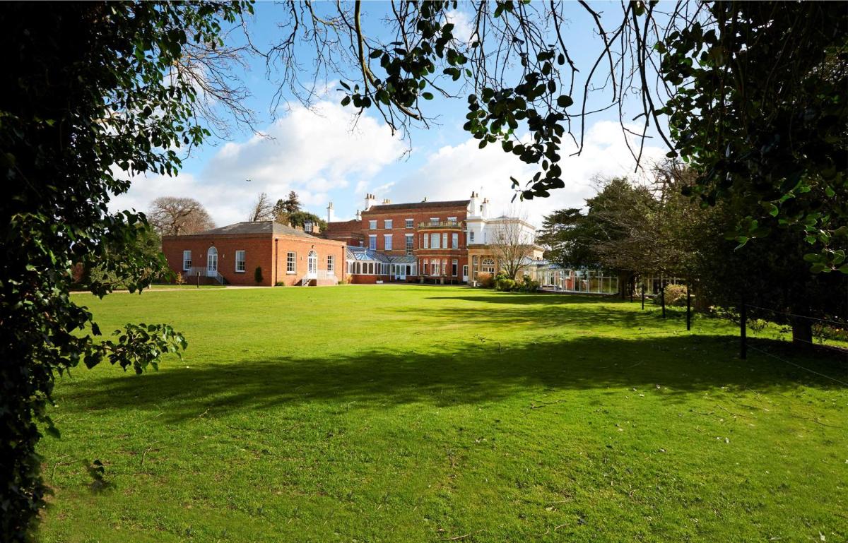 Hilton Puckrup Hall Hotel & Golf Club, Tewkesbury - Housity