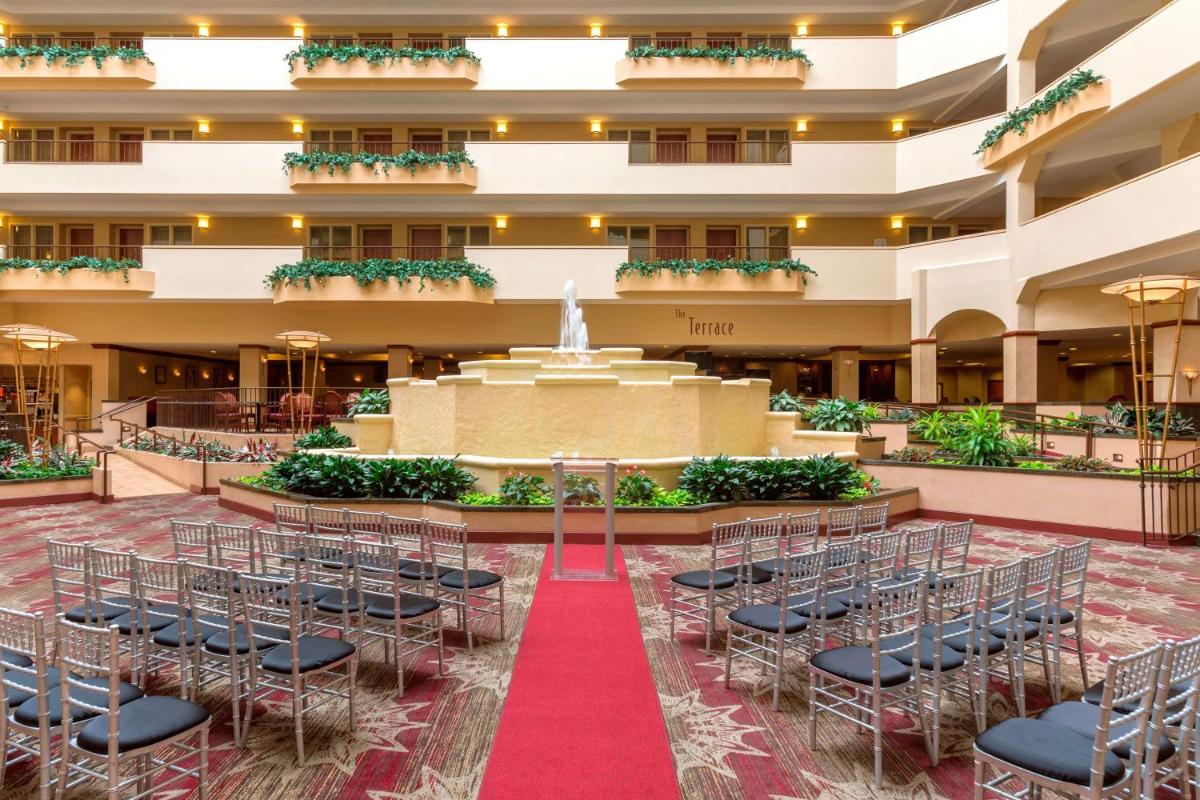 Embassy Suites by Hilton Columbia Greystone - Housity