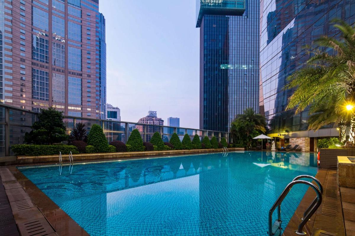 DoubleTree by Hilton Guangzhou-Free Shuttle Bus to Canton Fair Complex & Overseas Buyer Registration Services during Canton Fair Period - Housity