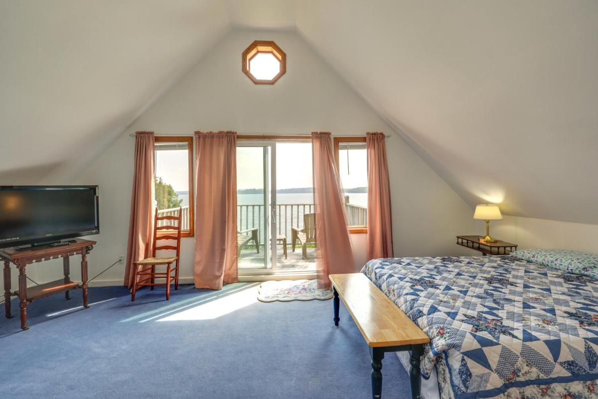 Shorefront House with Views, 14 Mi to Acadia NP! - Housity