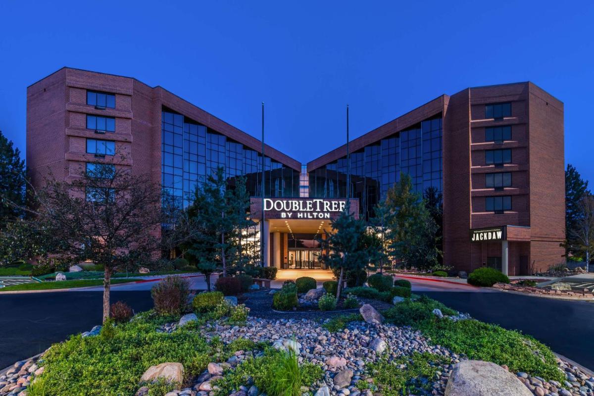 DoubleTree by Hilton Hotel Denver - Aurora - Housity