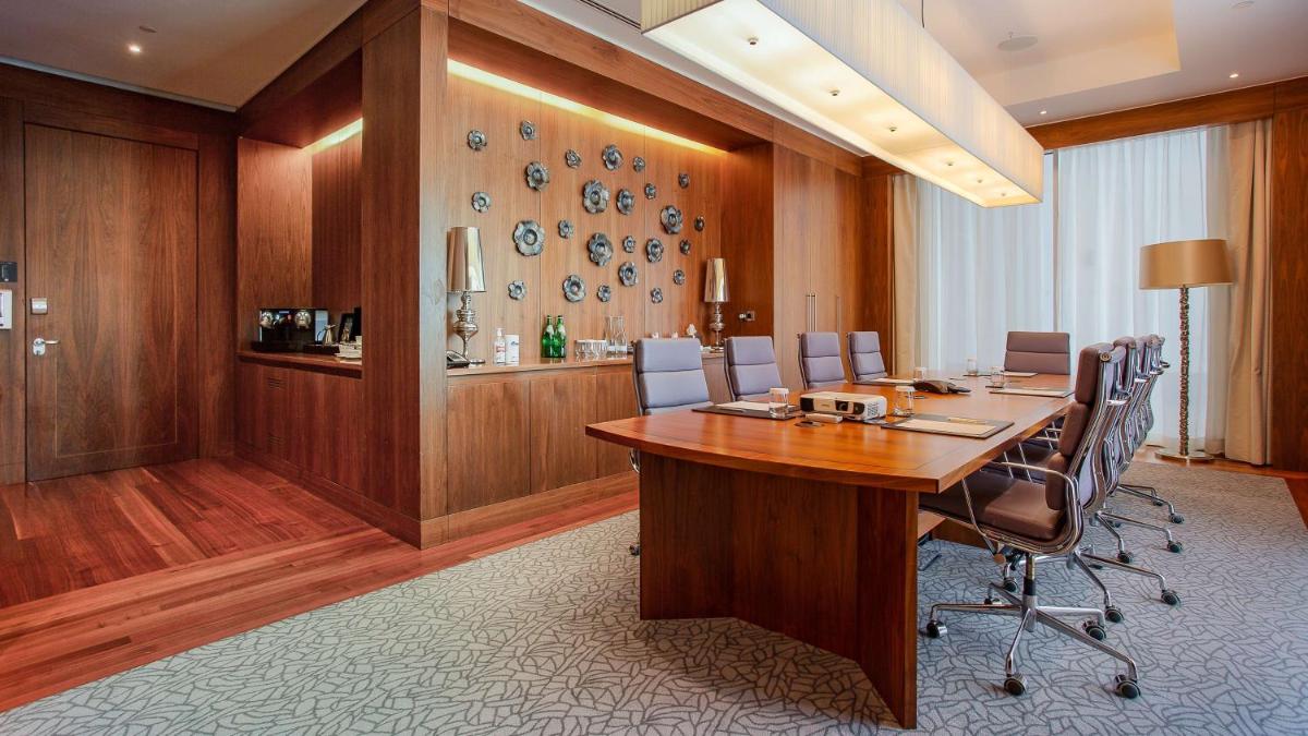 A área empresarial e/ ou a sala de conferências de Conrad Algarve