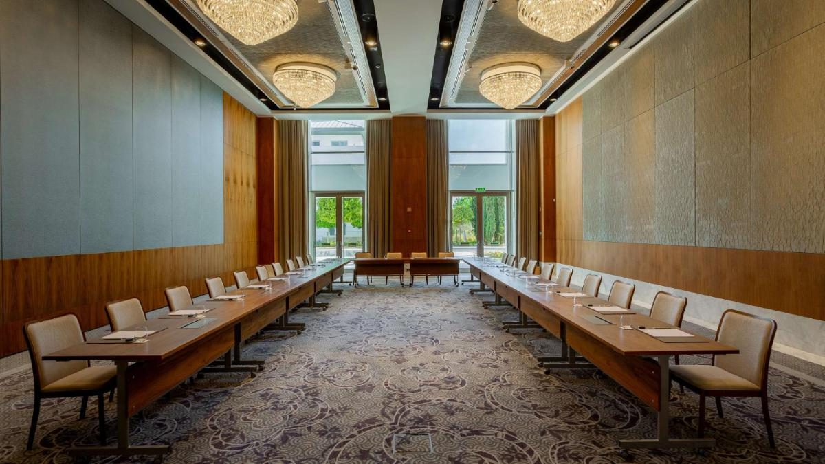 A área empresarial e/ ou a sala de conferências de Conrad Algarve