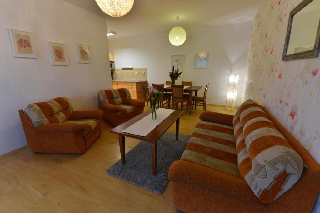 Apartmány Braníčkov - Housity