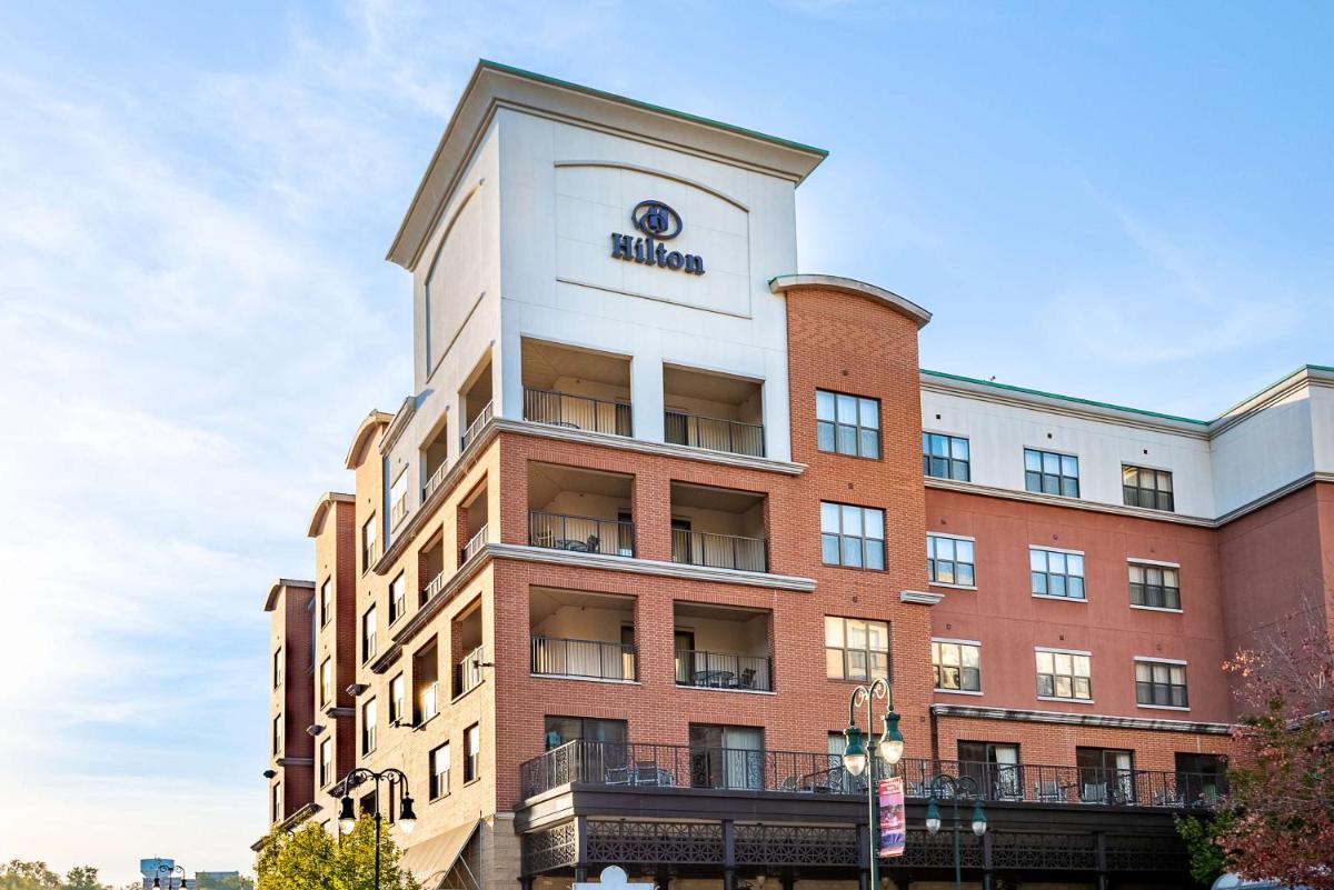 Hilton Promenade Branson Landing - Housity