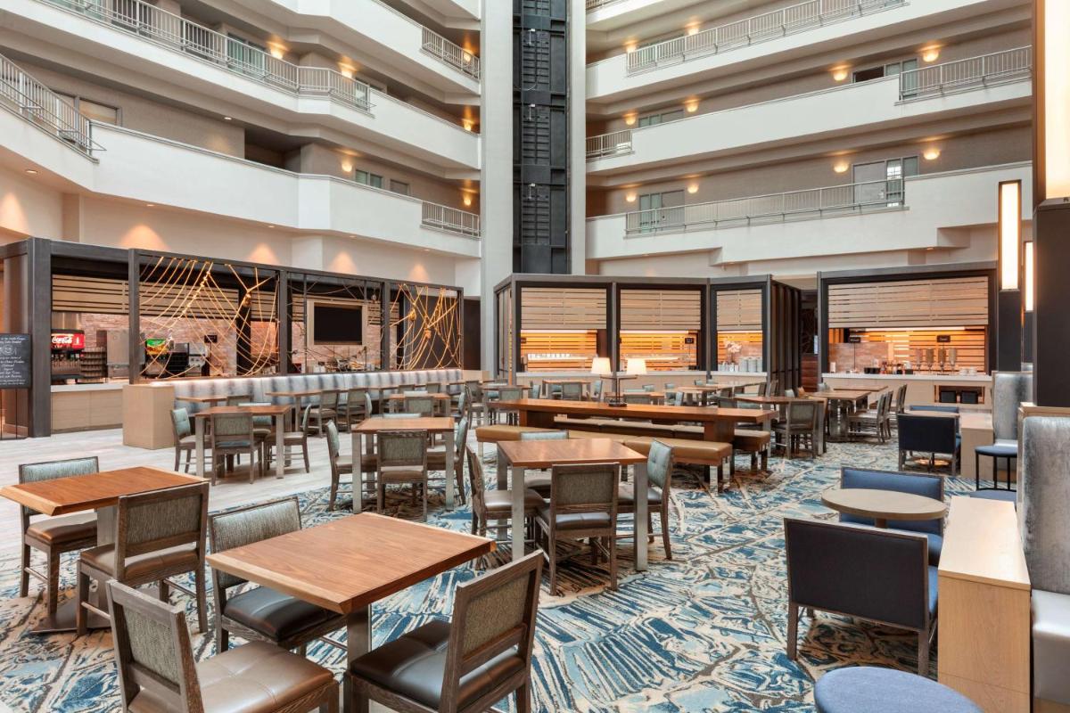 Embassy Suites by Hilton Monterey Bay Seaside - Housity