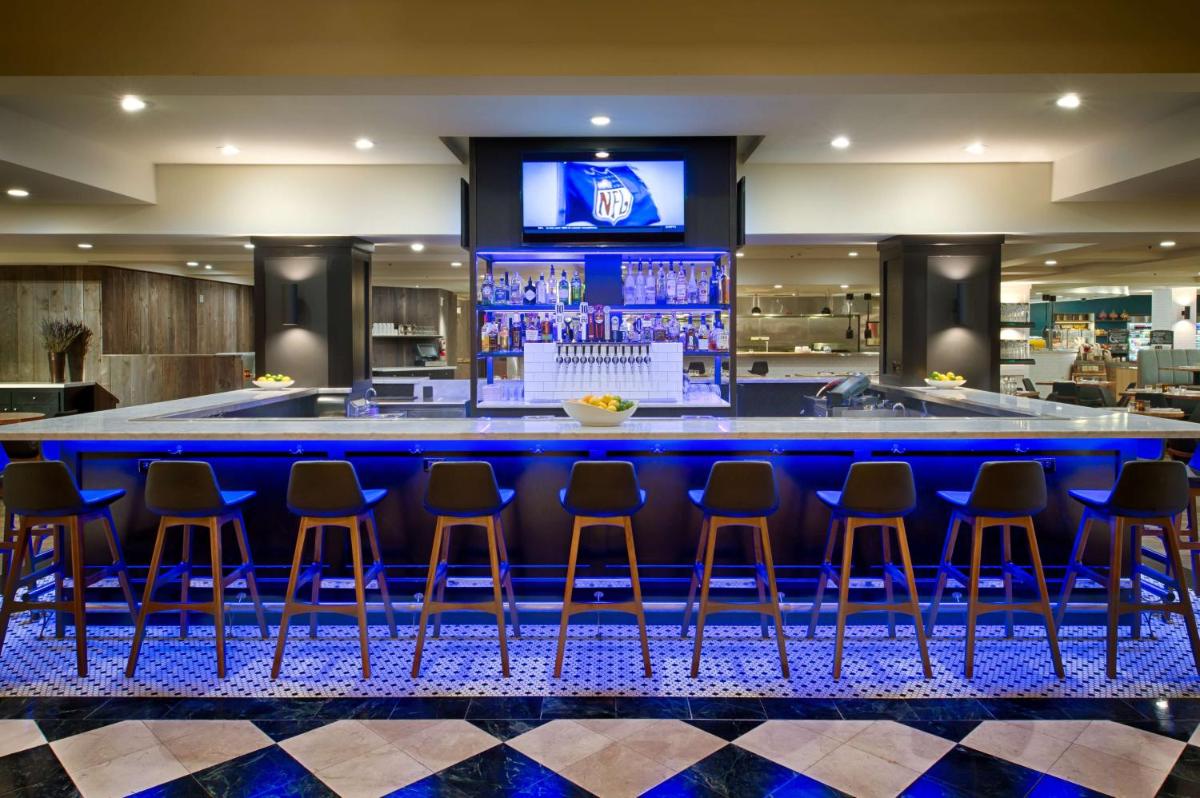 Hilton Portland Downtown - Housity