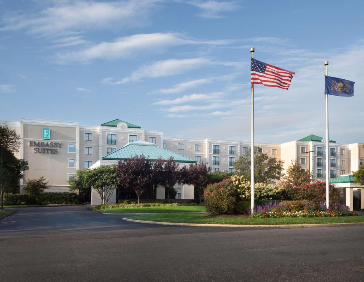 Embassy Suites by Hilton Philadelphia Airport - Housity