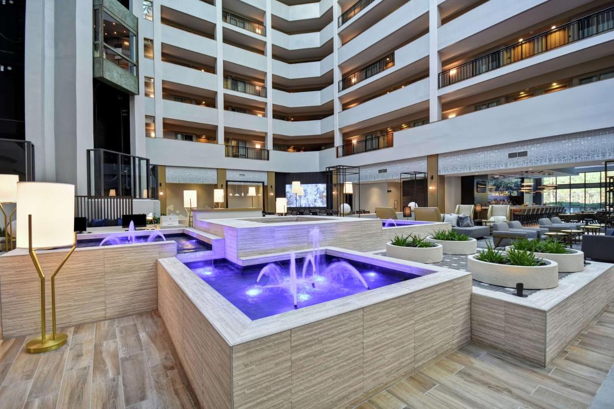 Embassy Suites by Hilton Raleigh Durham Research Triangle - Housity