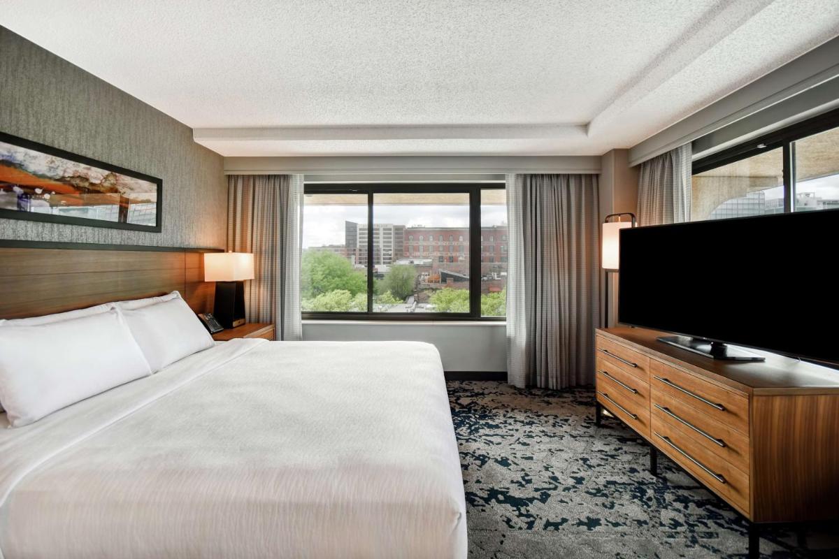 Embassy Suites by Hilton Omaha Downtown Old Market - Housity