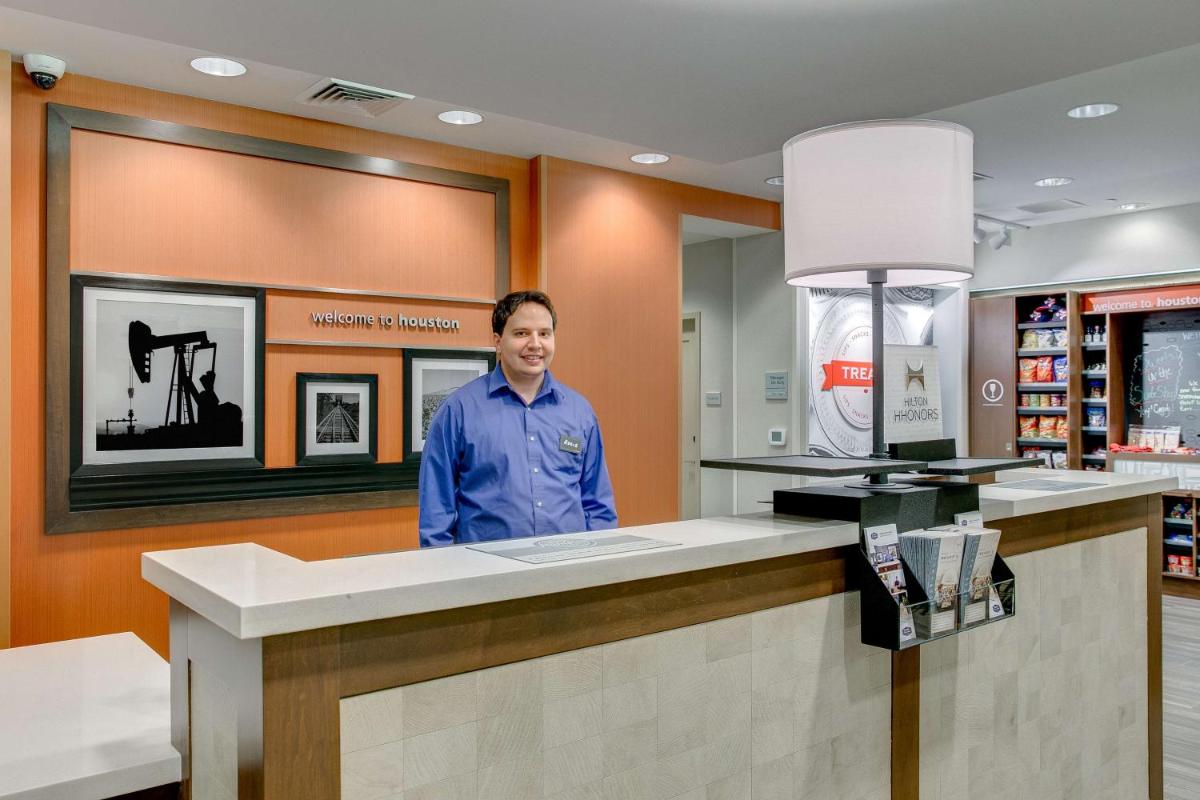 Hampton Inn & Suites North Houston Spring - Housity