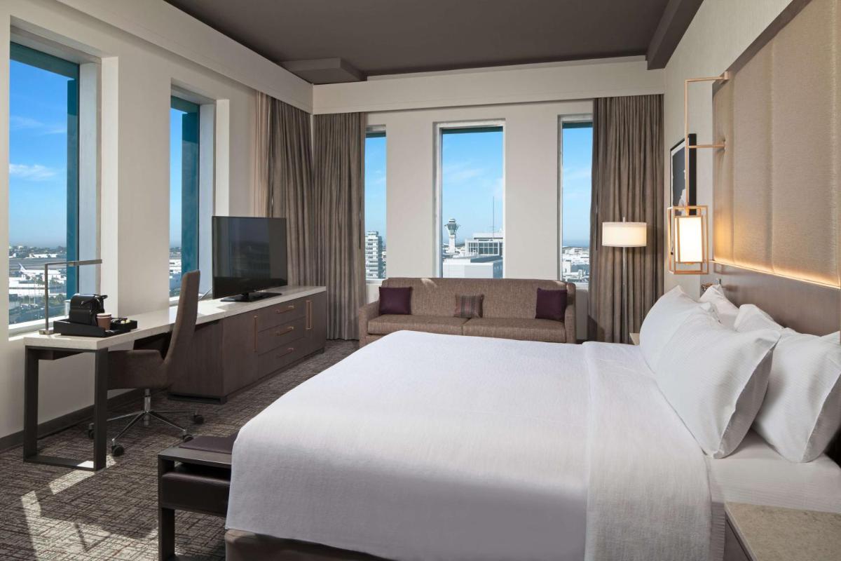 Suitetrails - H Hotel Los Angeles, Curio Collection By Hilton