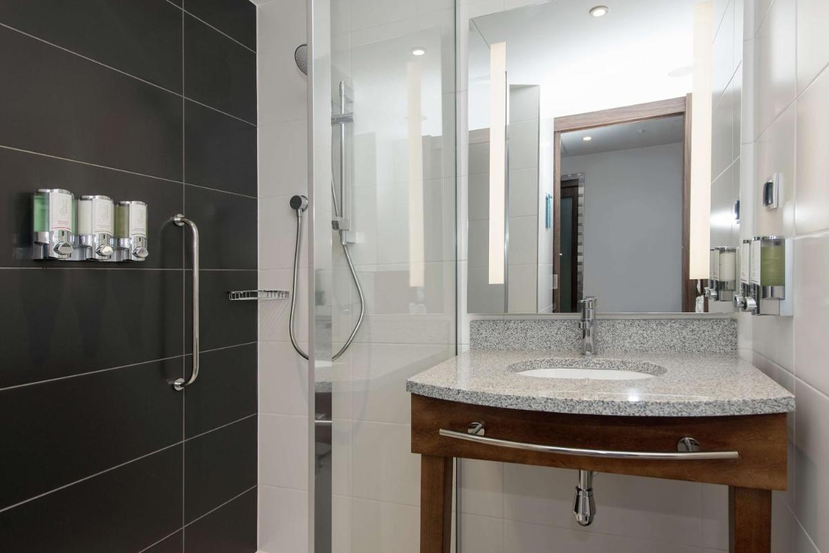 Hampton By Hilton Poznan Old Town - Housity