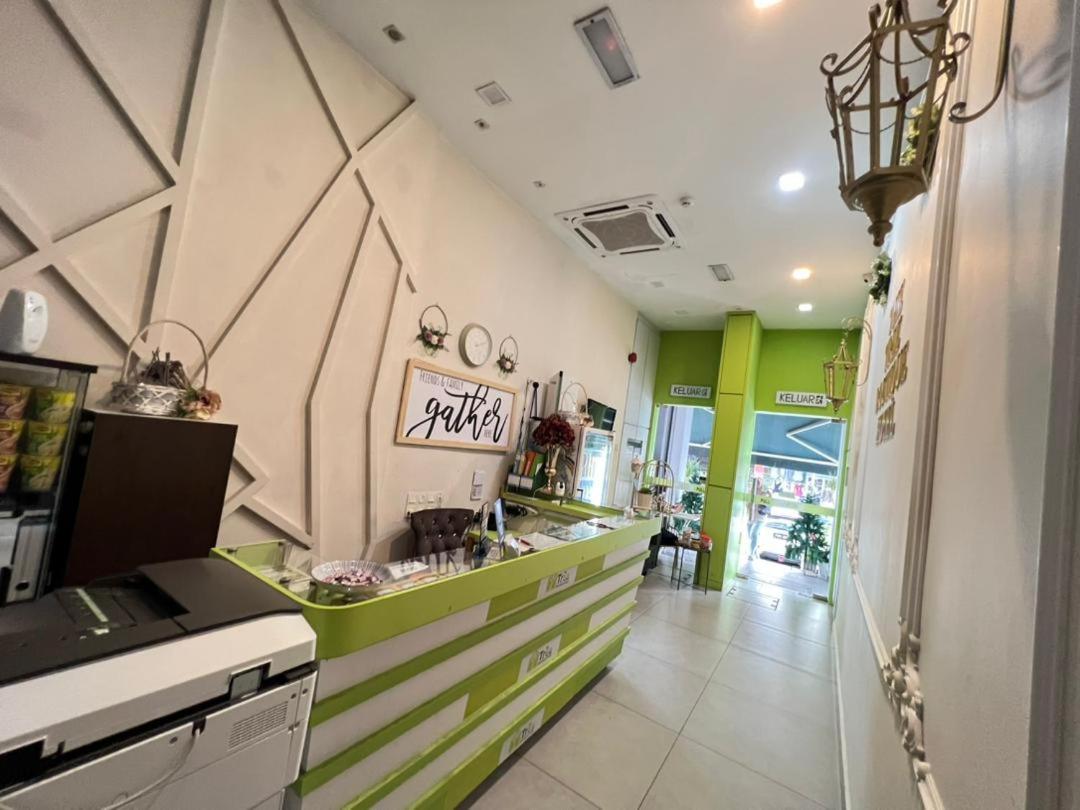 Suitetrails - The Tree Boutique Hotel