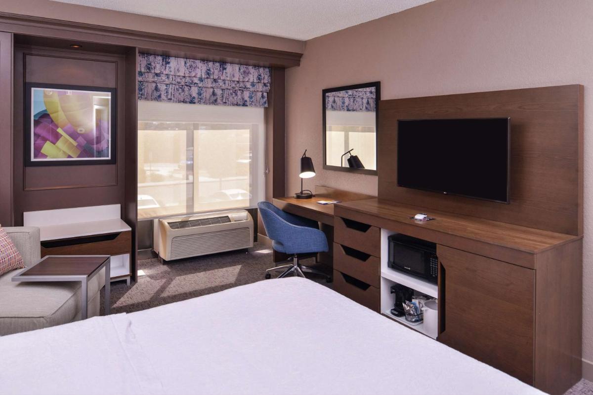 Hampton Inn Albuquerque - University/Midtown - Housity