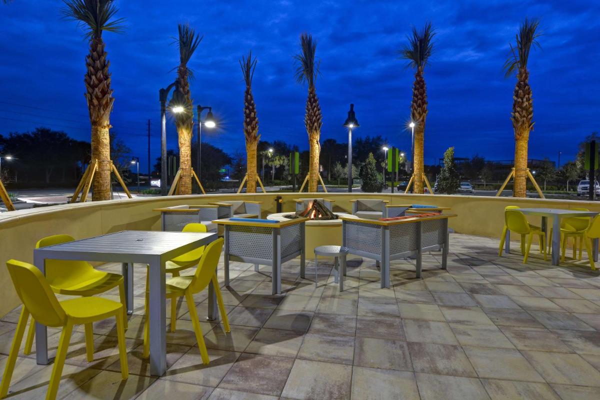 Home2 Suites By Hilton Orlando Flamingo Crossings, FL - Housity