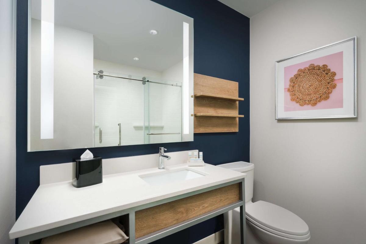 Hilton Garden Inn St. Pete Beach, FL - Housity