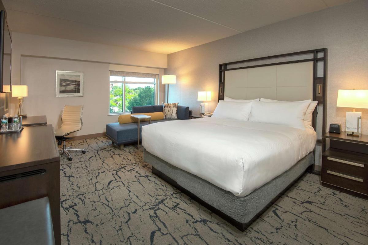 DoubleTree by Hilton Manchester Downtown - Housity