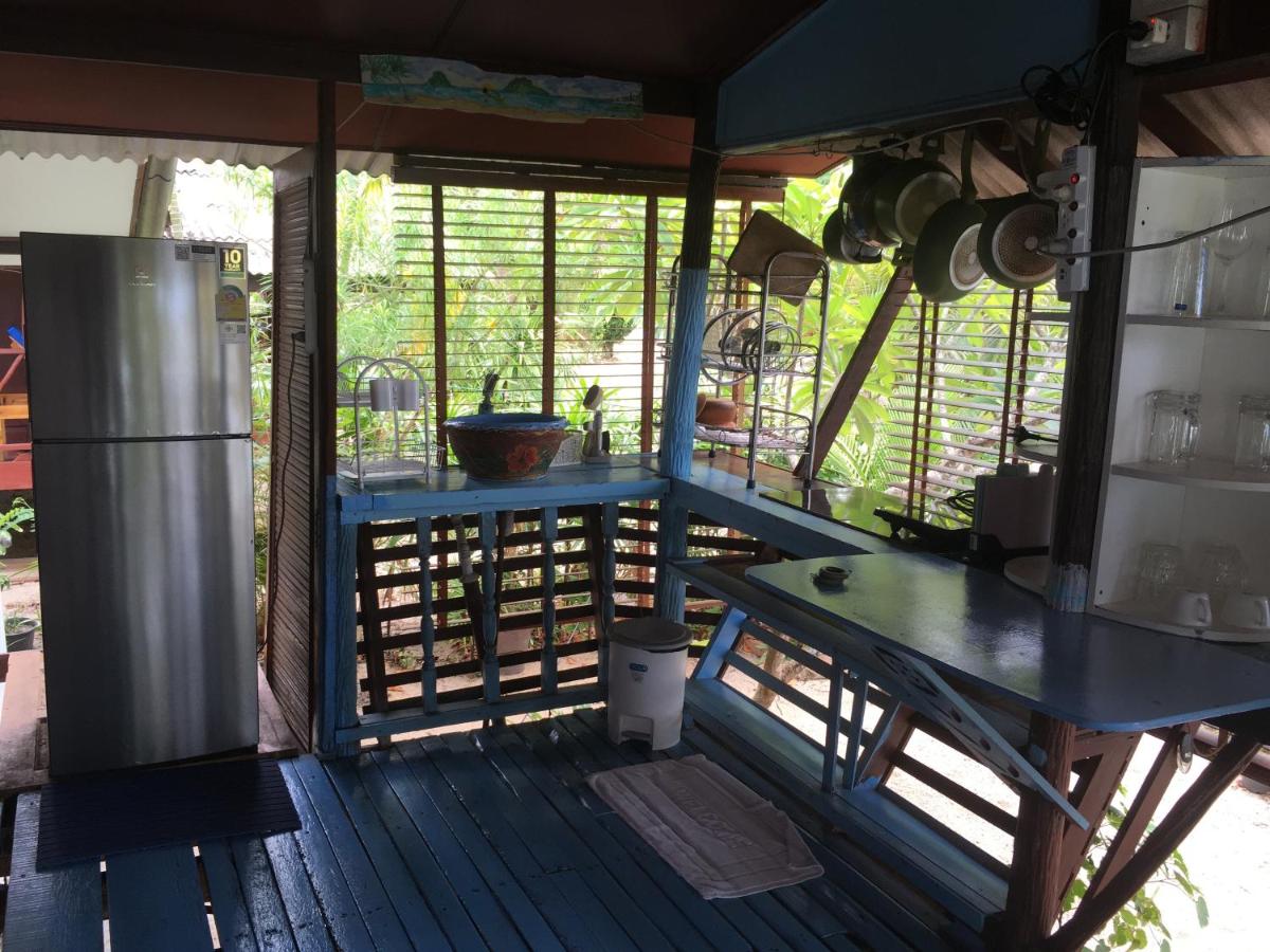 Bangpo Village Tiny Country Beach House - Housity