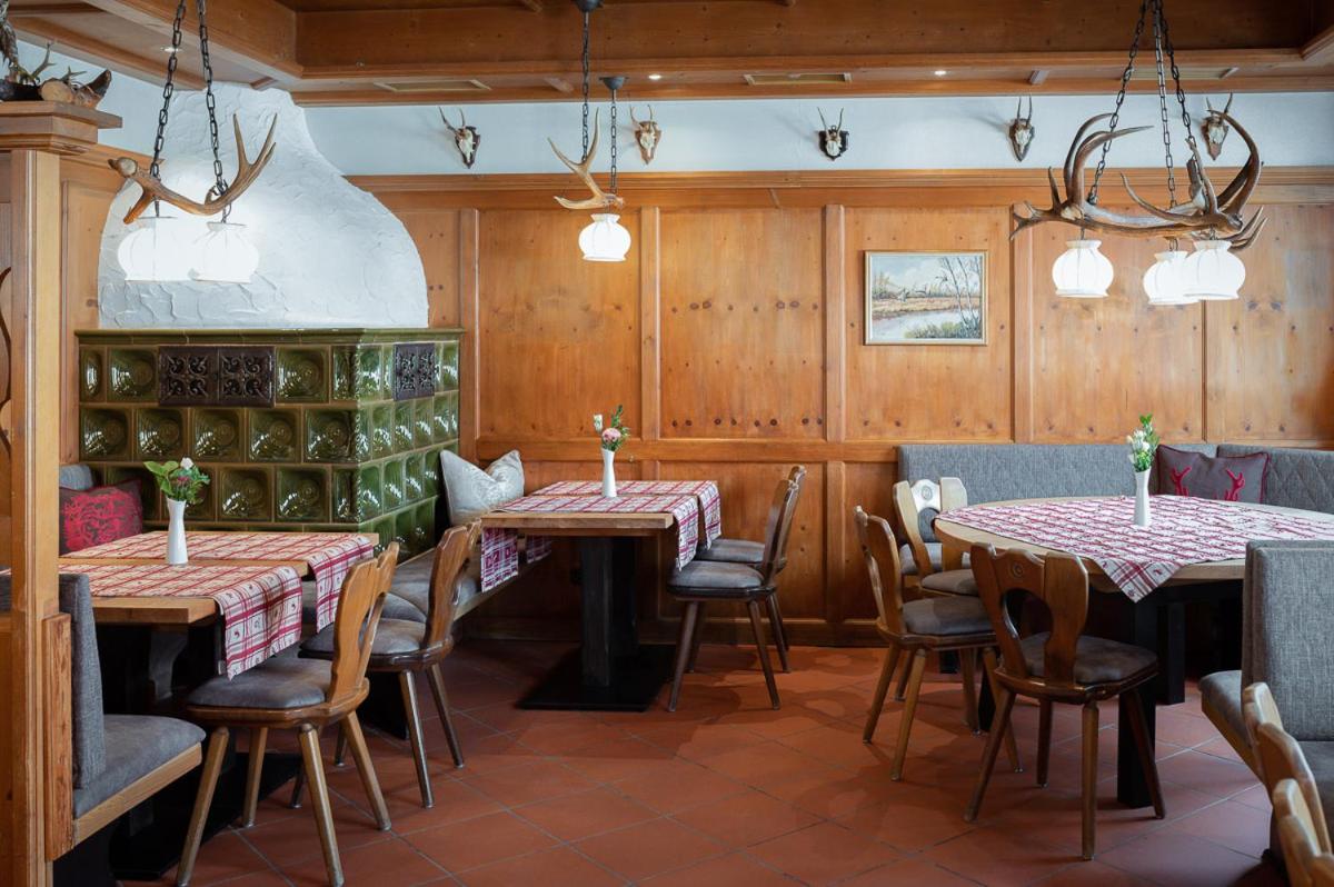 Hotel-Gasthof Weisses Ross - Housity