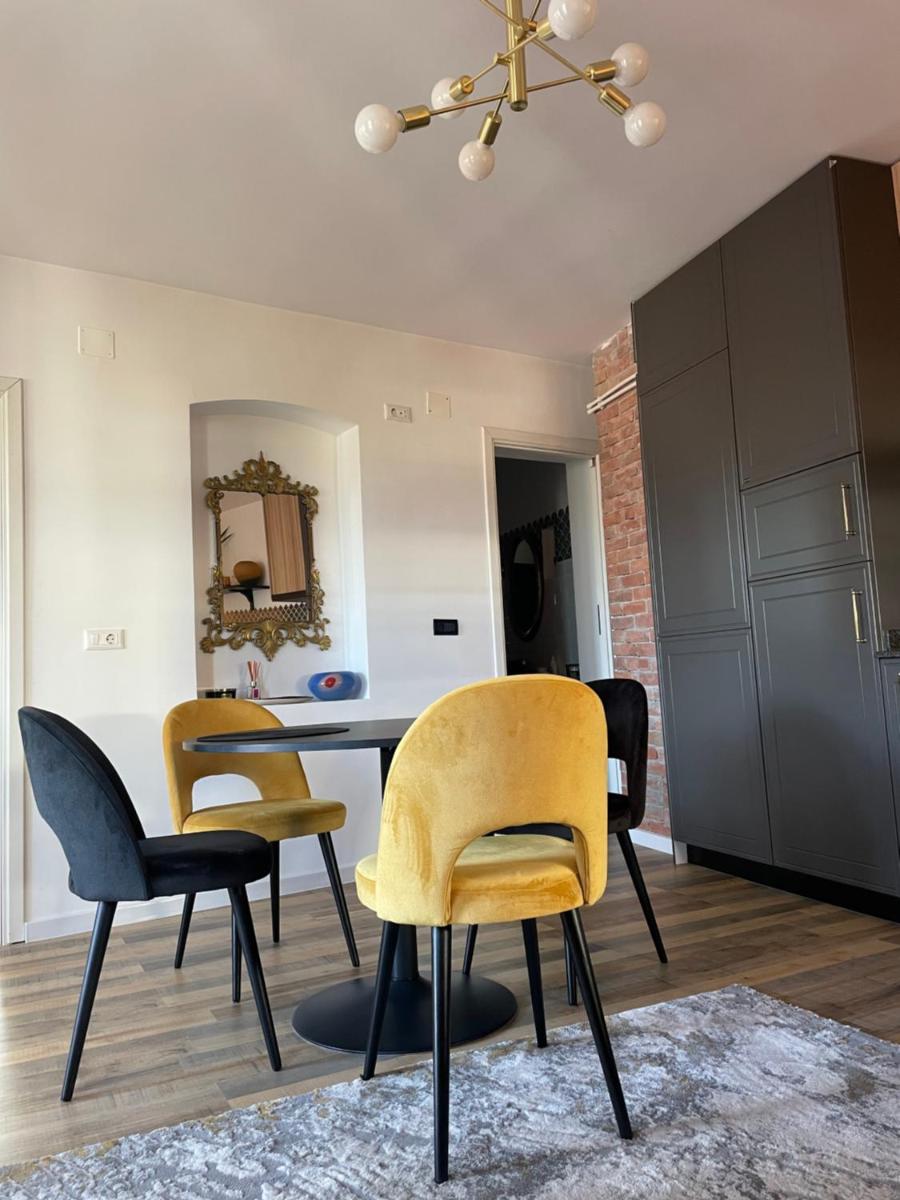 Casa Din Targ - Housity