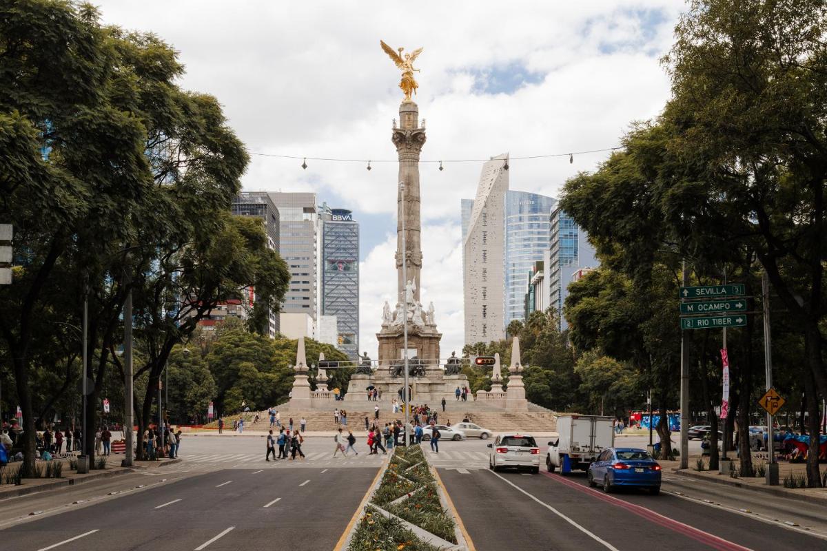 Sonder Las Alas - Housity
