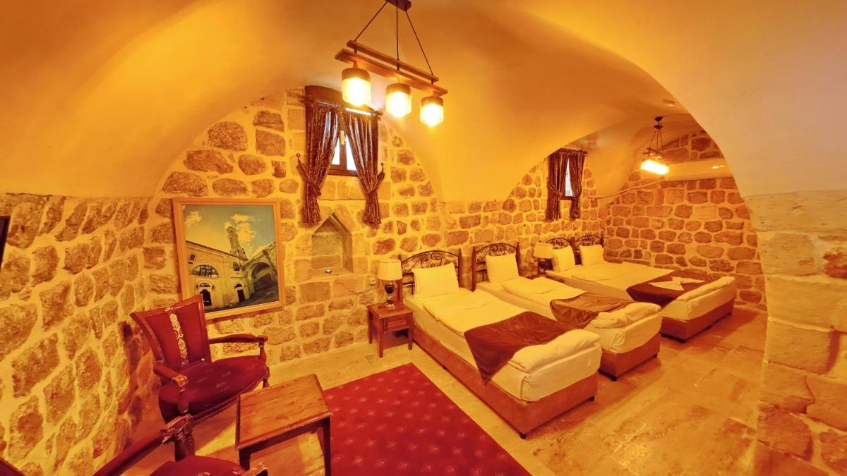 ULUBEY KONAĞI - Housity