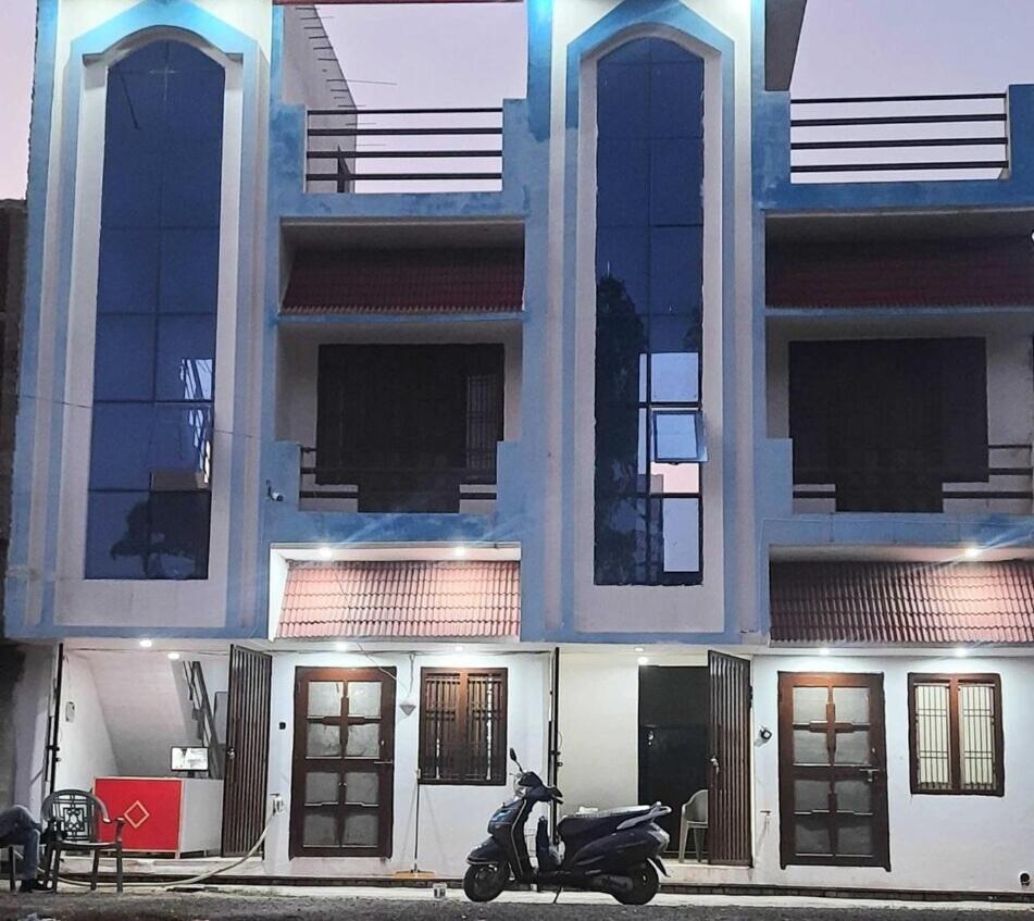 OYO Home Blue Back Guest House - Housity