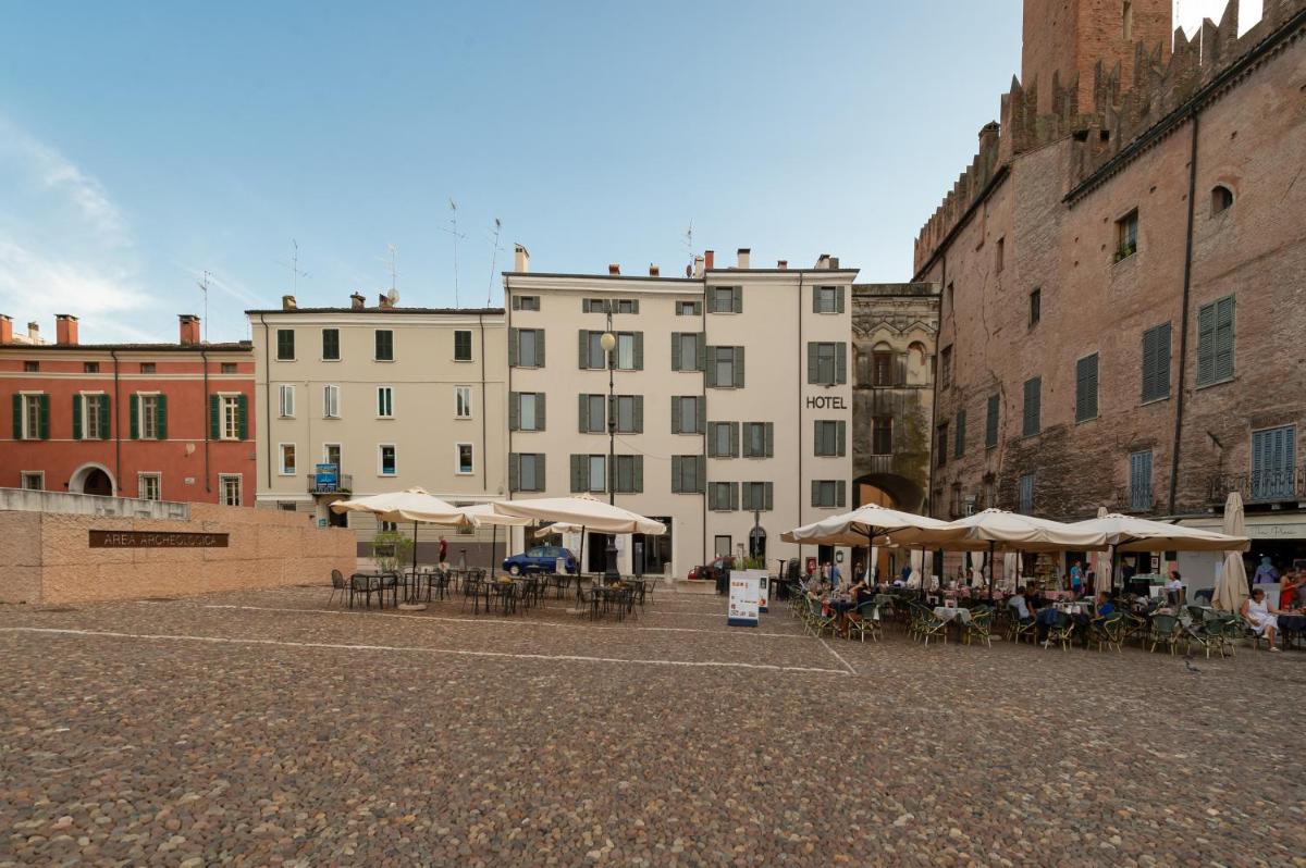 Hotel dei Gonzaga, MantegnaHotels - Housity