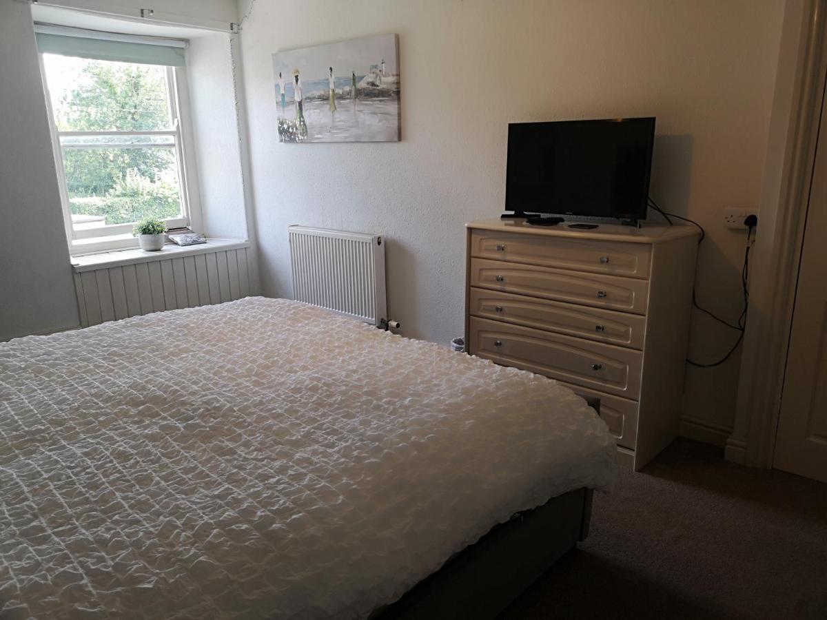 Red Lion Hotel - Housity