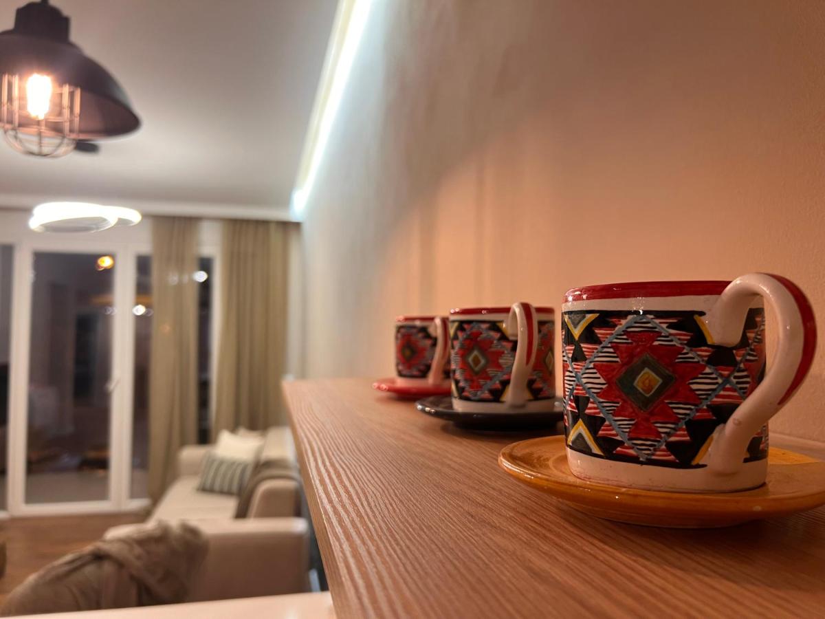 Center Lovely Apartament - Hizvo