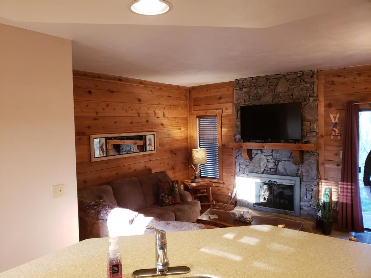 Adventure in the woods @ Seven Springs - Housity