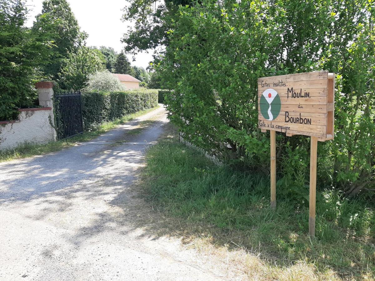 Gîte à la campagne avec piscine - Housity