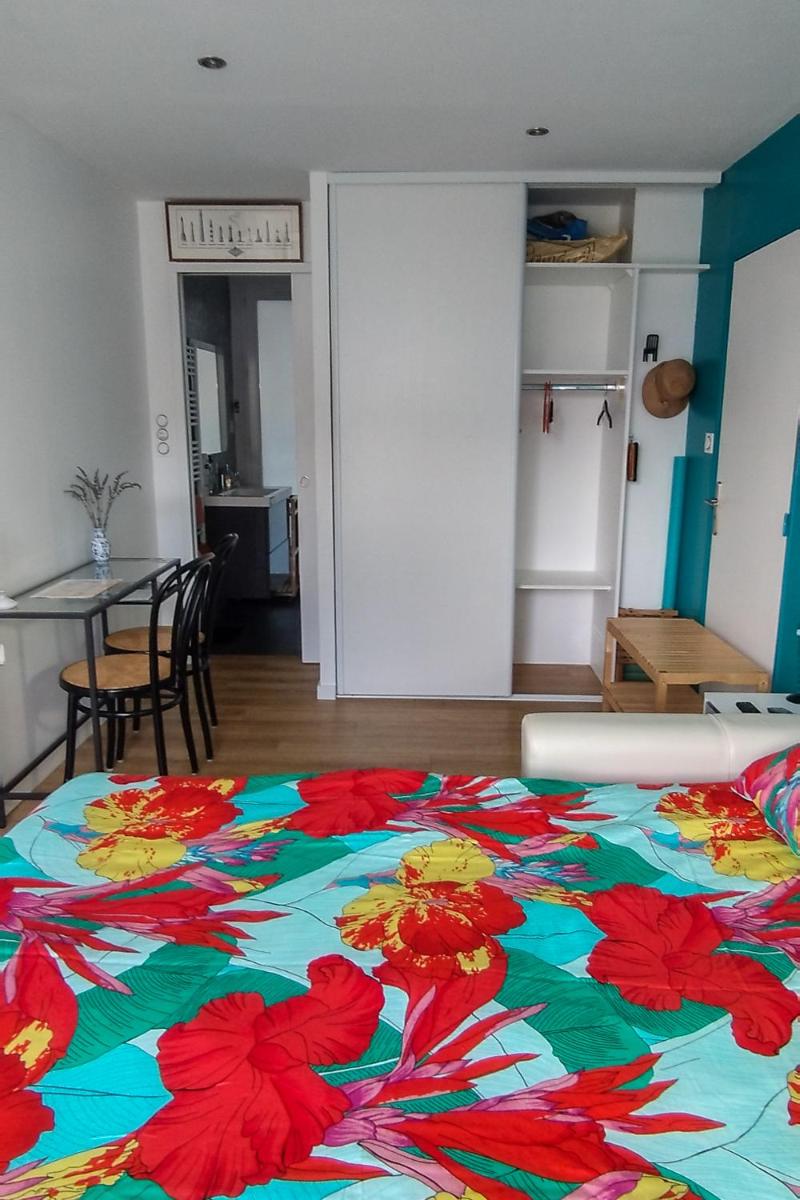 Ile du Ponant - Housity