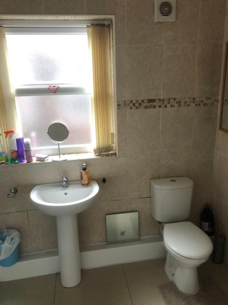 Room in town centre - Housity