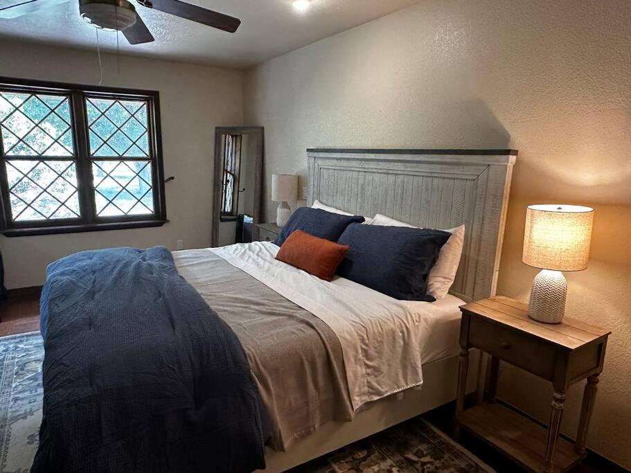 Beautiful Farm Home near NMSU - Housity