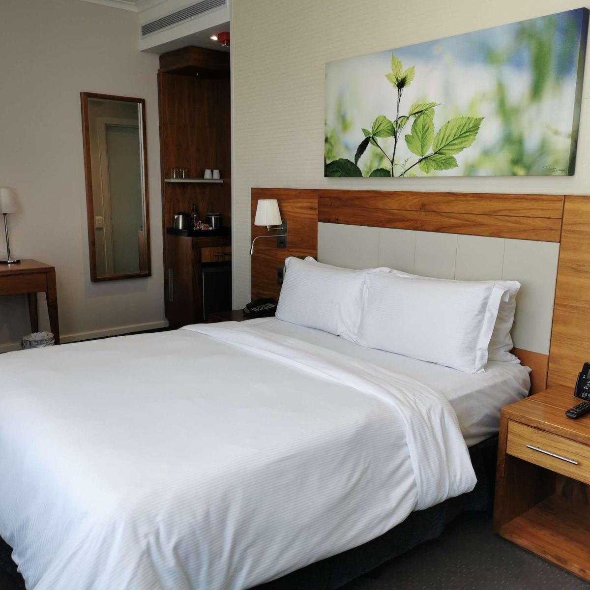DoubleTree by Hilton Cape Town Upper Eastside - Housity