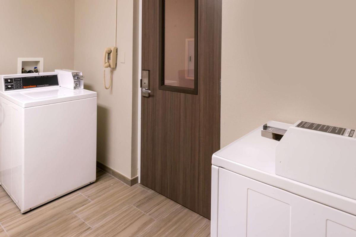 Hampton Inn & Suites Orlando-East UCF - Housity