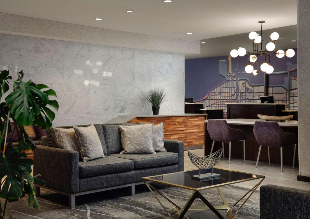 Homewood Suites by Hilton Chicago Downtown - Magnificent Mile - Housity