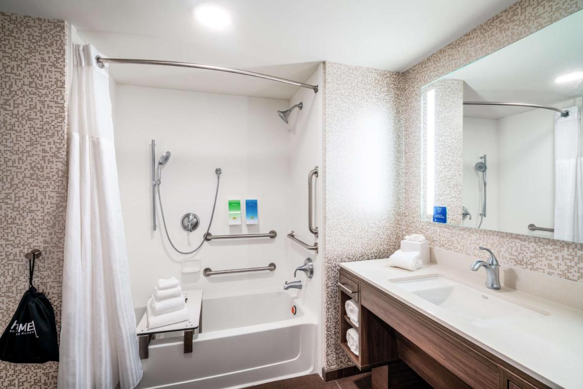 Home2 Suites By Hilton Brunswick - Housity