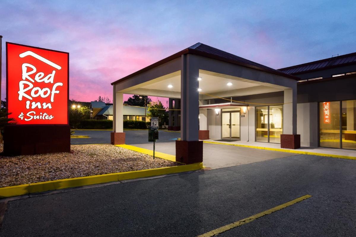 Red Roof Inn & Suites Statesboro - University - Housity