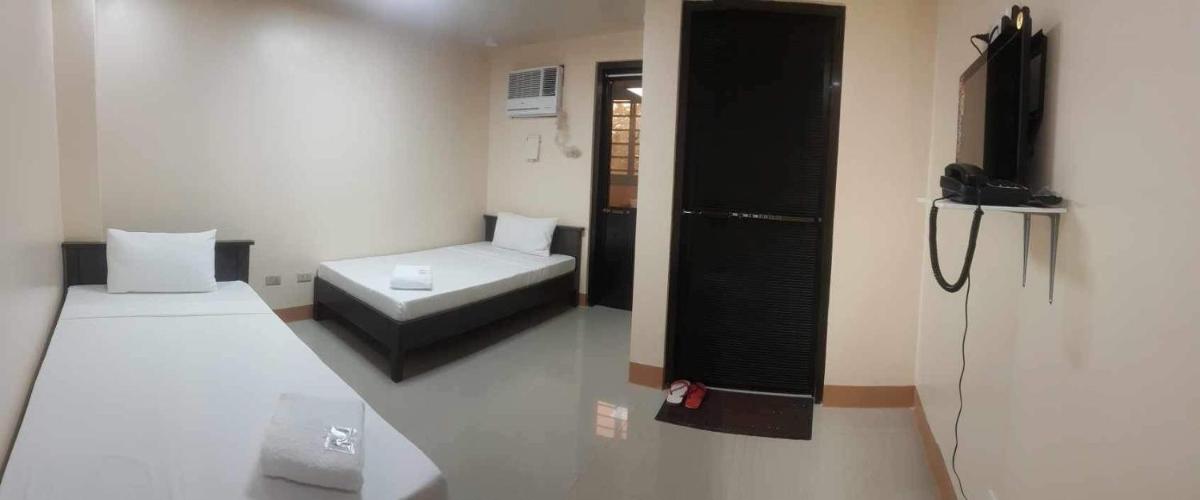 Isabelita Hotel & Restaurant - Housity