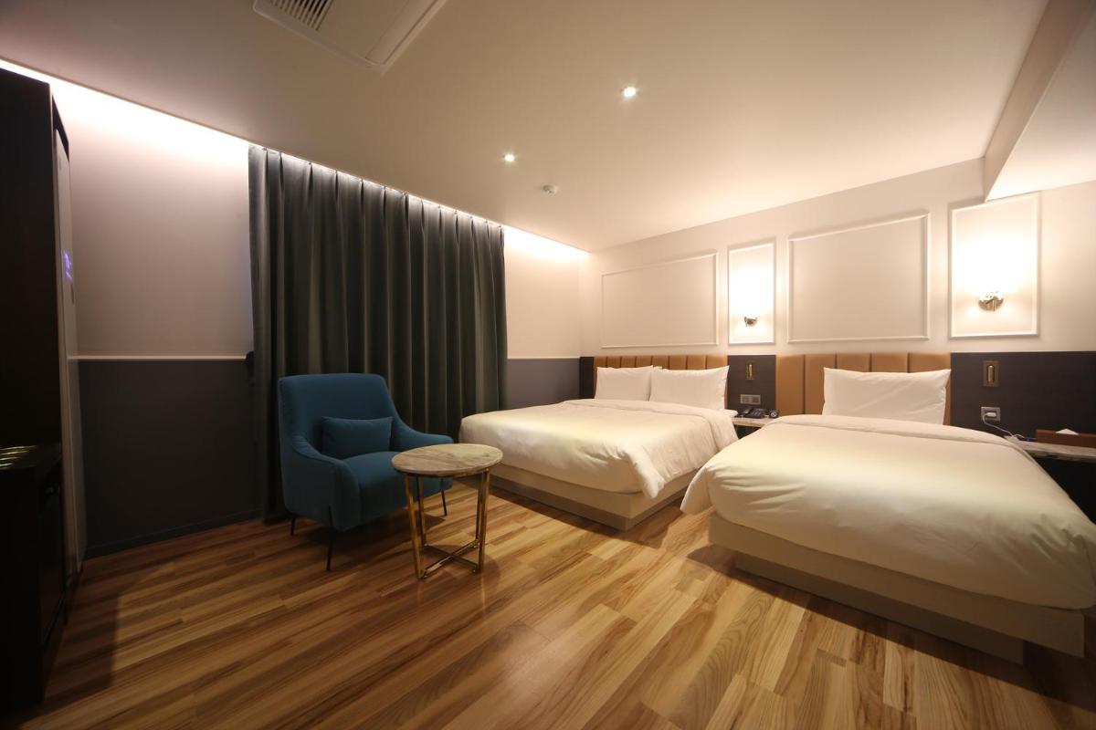 H Avenue Hotel Minam - Housity