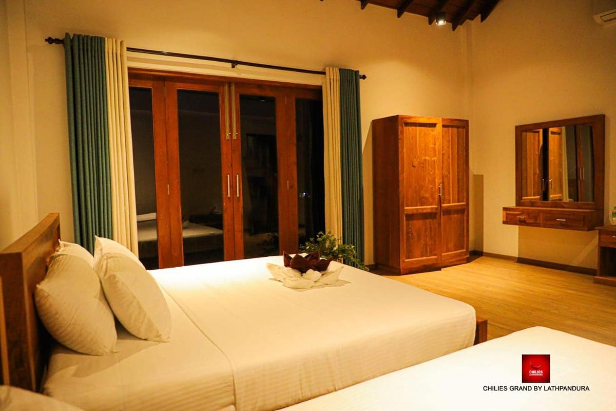 Chillies Grand by Lathpandura, Polonnaruwa - Housity