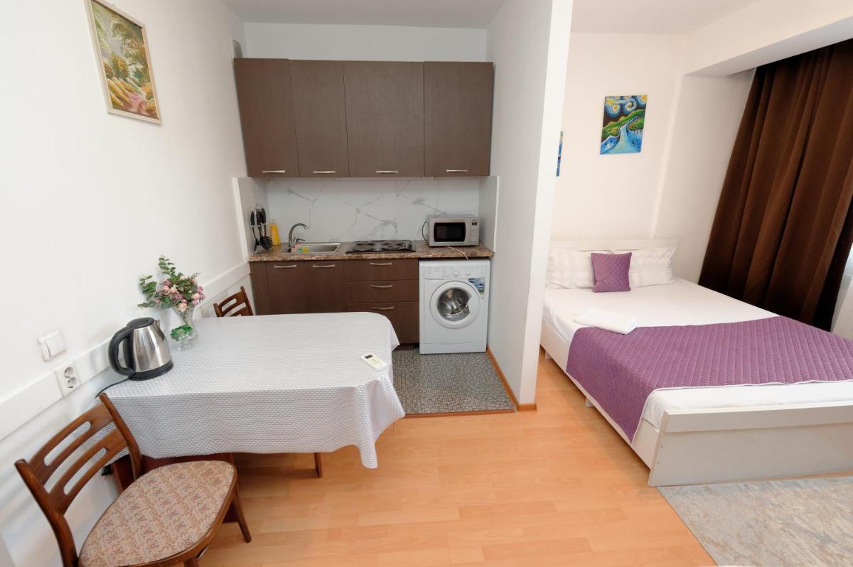 Aparthotel Almarent - Housity