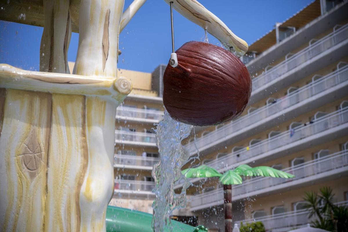 Piscina en o cerca de GHT Oasis Park & Spa
