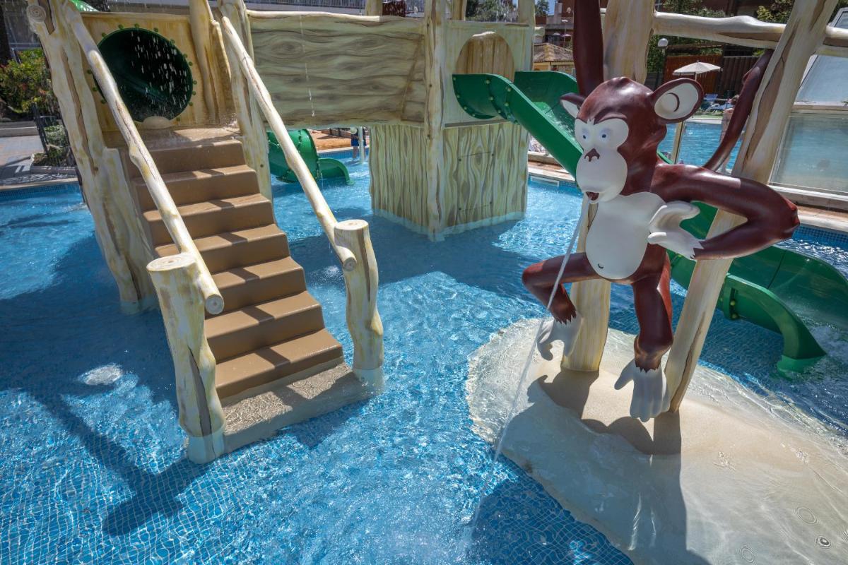 Piscina en o cerca de GHT Oasis Park & Spa