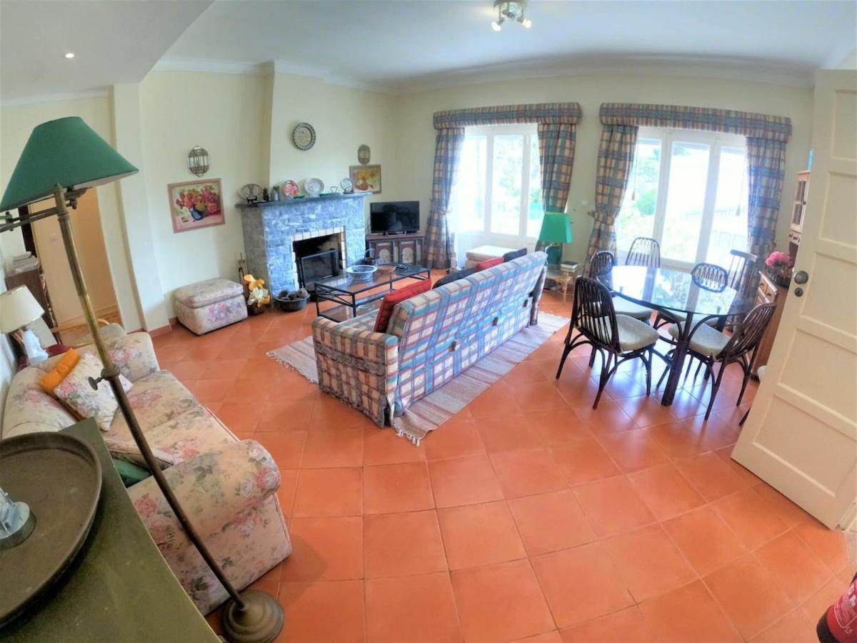 Sintra V4 house with garden in Colares - Housity