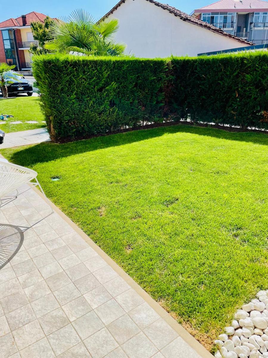 CASA CON GIARDINO NETFLIX E SERVIZIO RISTORAZIONE - 10 minuti da Torino - Housity