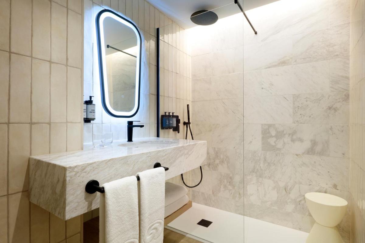 Un baño de Grand Palladium Select Palace Ibiza - All Inclusive